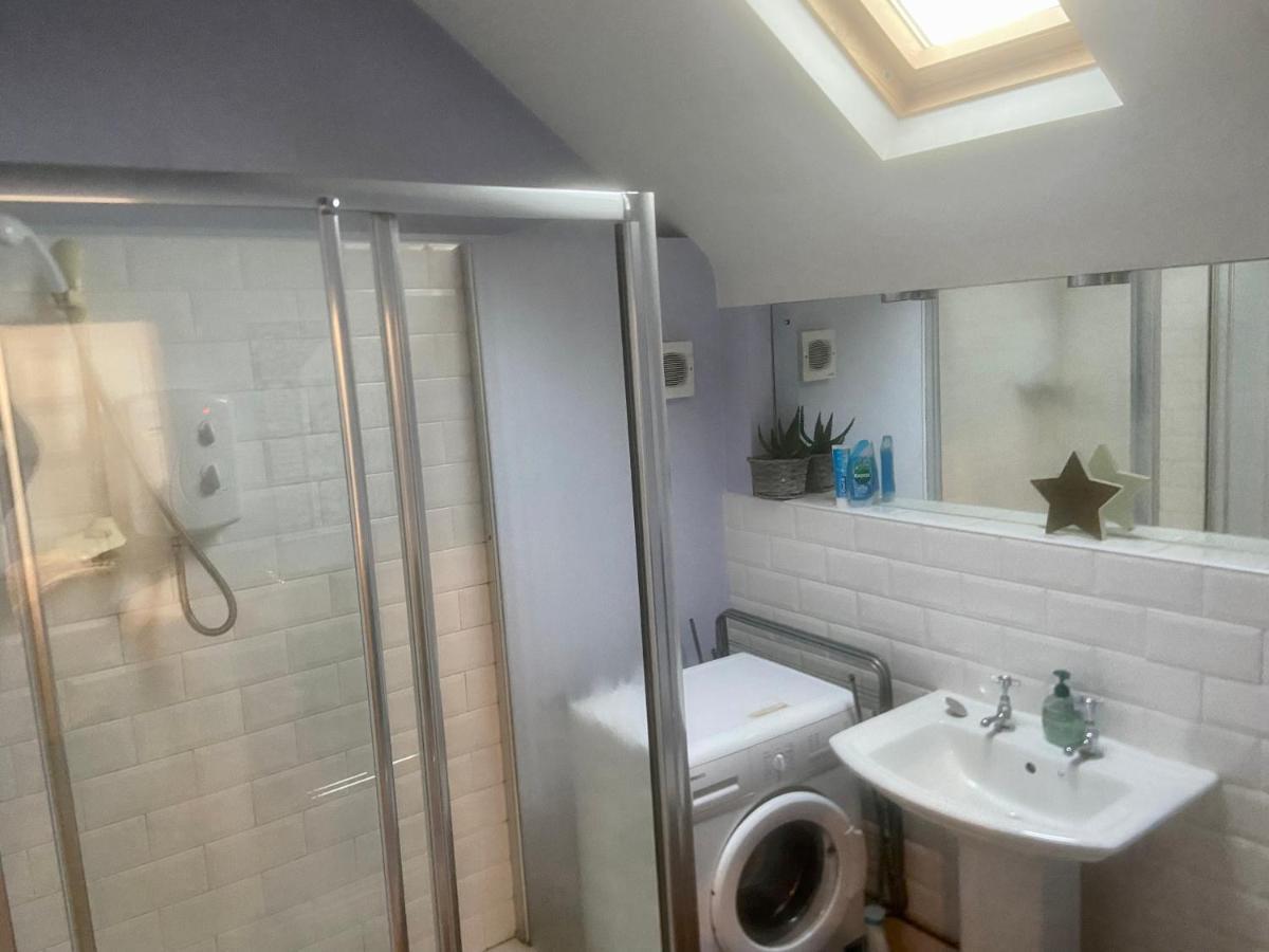 Beautiful 1-Bed House In Gloucestershire Westbury on Severn Esterno foto